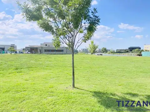 Terreno en Venta en Magallanes - Barrio cerrado, USD 110.000