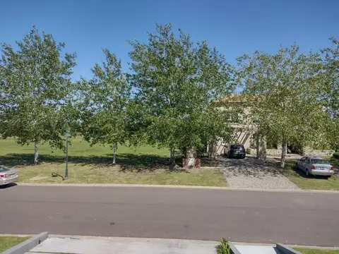 Terreno en Venta 20  mts Frente