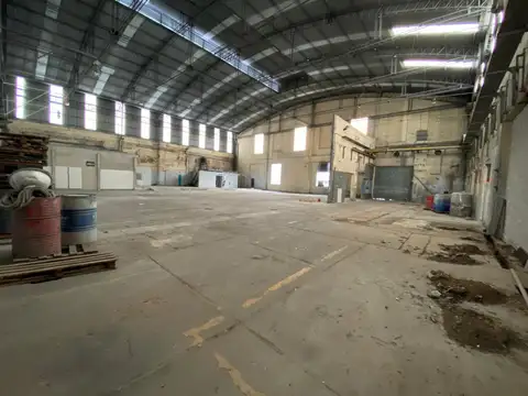 Galpon en Alquiler 32  mts Frente