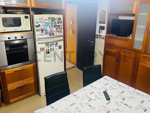 DEPARTAMENTO 4 AMBIENTES CON COCHERA Y BAULERA EN PARQUE CHACABUCO