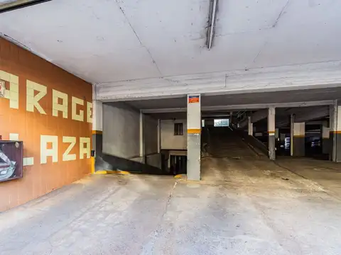 Cochera en venta Flores Movilidad reducida