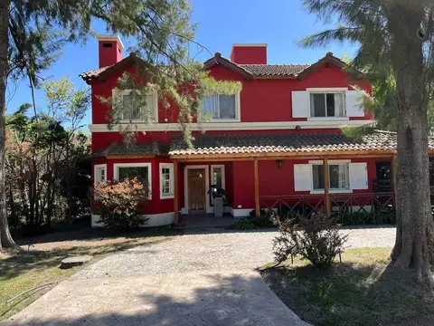 Casa en Alquiler de 4 dormitorios