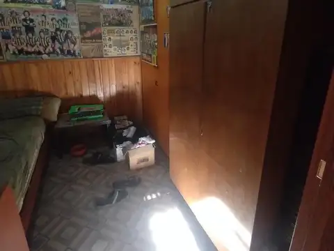 CASA EN VENTA AV URIBURU 351 2 DORMITORIOS