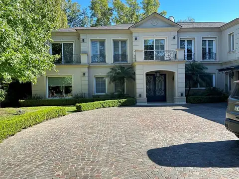 Casa en Venta de 5 dormitorios