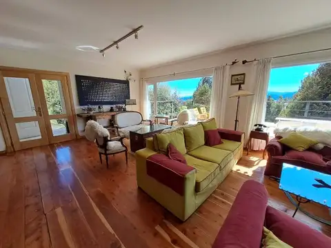 Exclusiva Casa / Hotel Boutique Vista al Lago km 5