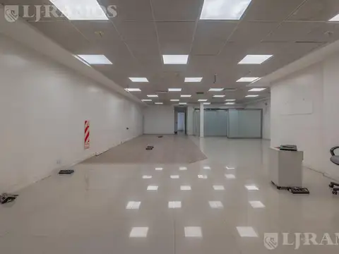 Local en Alquiler 60 años