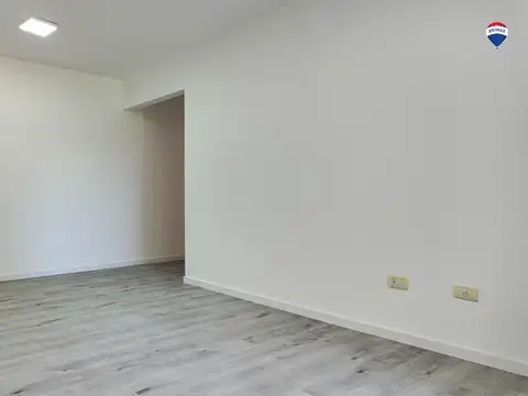 Departamento en Venta en Ezpeleta Oeste, USD 87.000