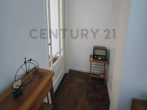 Eduardo Acevedo 521 , Piso 1