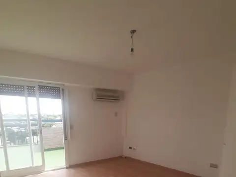 Av. Juan B. Justo  al 7600