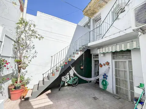Casa en  Venta en Republica de la Sexta, Rosario 3 Dormitorios