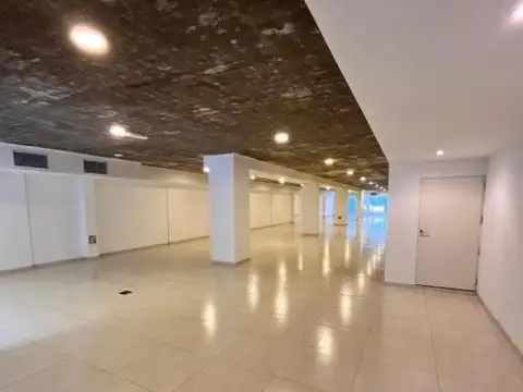 Av. Directorio  al 200