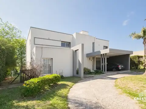 Venta Casa 4 dormitorios Miraflores Funes