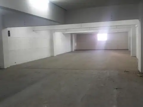 Galpn en Venta de 1670 m/2 en 5 plantas