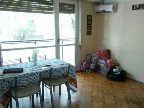 PH DE 3 AMB.C/BALCÓN MUY LUMINOSO.EXCELENTE UBICACION.VENDO