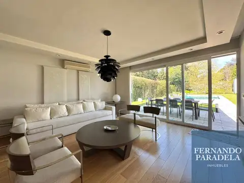 Casa 5 ambientes con 6 baños