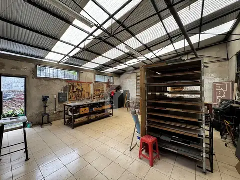 Galpon en Alquiler en Barrio Hipico, $ 1.800.000