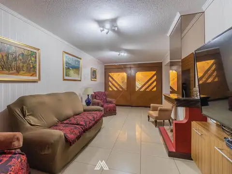 Departamento 6 ambientes con 3 baños