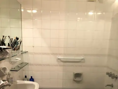 EXC. UBICACION . PISO ALTO SEG. muy luminoso