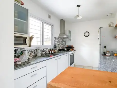 Depto Tipo Casa 3 ambientes con 2 baños