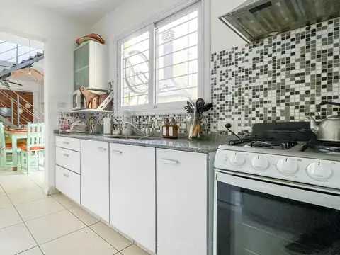 Depto Tipo Casa en Venta 50 años