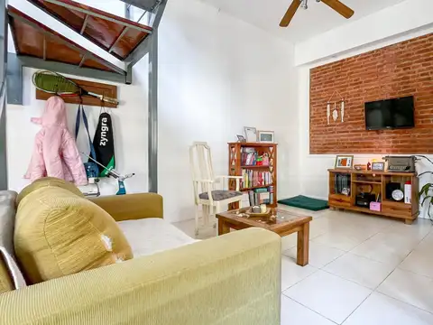 Depto Tipo Casa en Venta de 3 ambientes