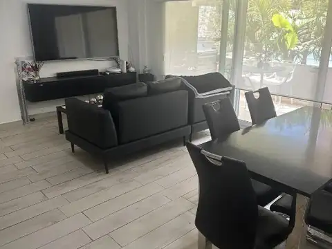 Hermoso departamento de tres ambientes con cochera en el complejo Las Magnolias