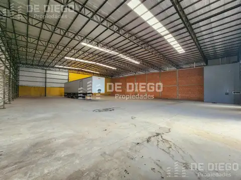 Galpon en Venta 31  mts Frente