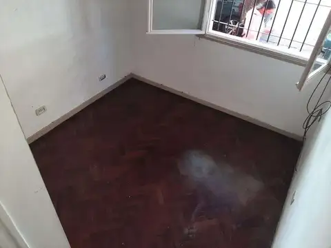 Paraguay 3800, Piso Pb