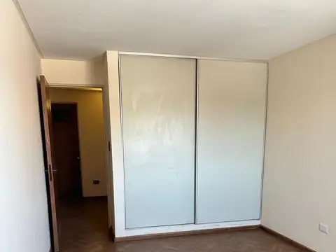 Departamento 6 ambientes con 3 baños