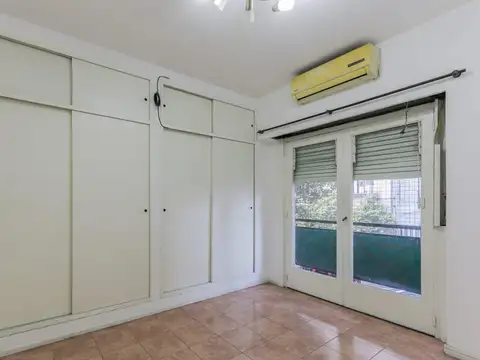 Departamento 3 amb con patio en Monserrat