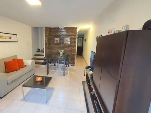 Dúplex en Lamadrid - José I. de Machain al 400