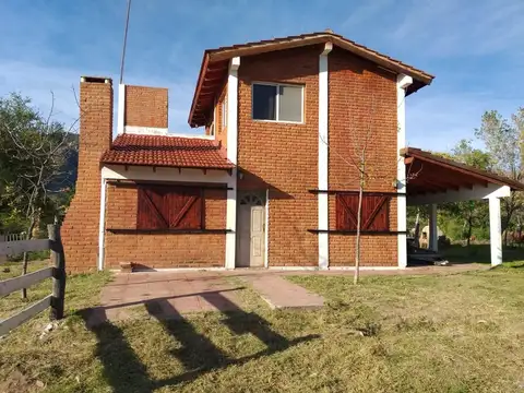 VENTA/ PERMUTA casa 3 amb Barrio Cerrado SIN expensas