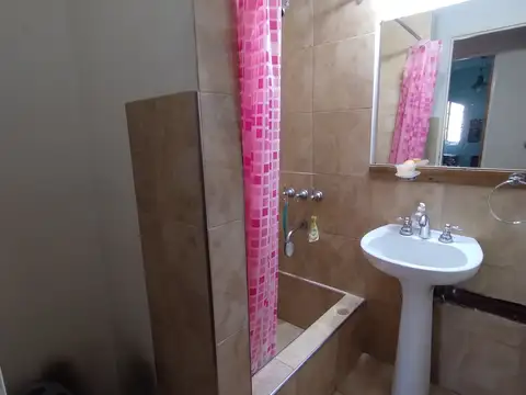 Depto Tipo Casa 5 ambientes con 1 baño
