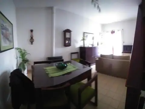 Casa en venta - 3 Dormitorios 2 Baños - Necochea