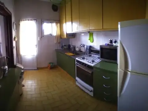 Casa en venta - 3 Dormitorios 2 Baños - Necochea