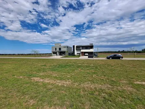 LOTE CENTRAL 525 M2 BARRIO CERRADO ACQUAVISTA