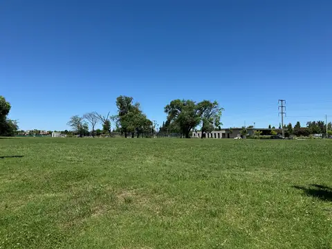 Terreno en Venta en Los Cardos, USD 180.000