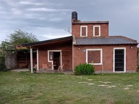 Casa en venta - 2 Dormitorios 1 Baño - Corrientes