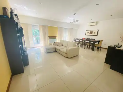 CASA EN VENTA/ PERMUTA 3 dormitorios