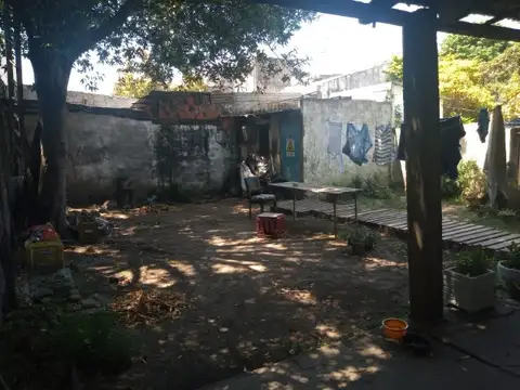 GOBERNADOR CASTRO 100