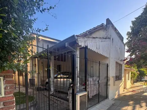 Casa ideal para reciclar con gran potencial en zona residencial de San Isidro