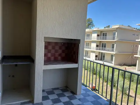 Departamento en Alquiler con 1 cochera