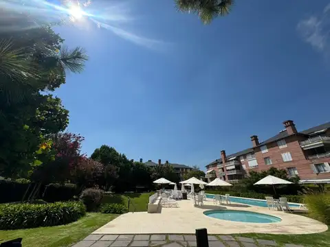 VENTA DEP/DUPLEX 4AMB. JARDINES DE SAN ISIDRO