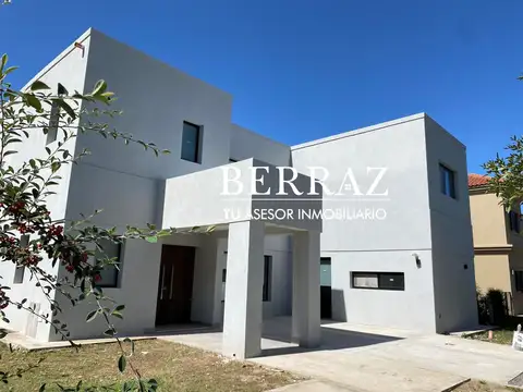 Casa venta 6 ambientes en Altos de Campo Grande Pilar lote de 855 m2
