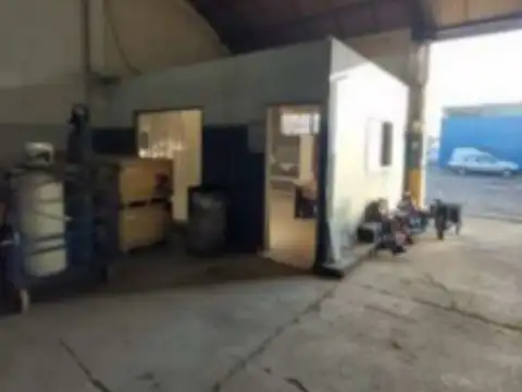 Galpon en Alquiler Guaymallén Mendoza con oficinas