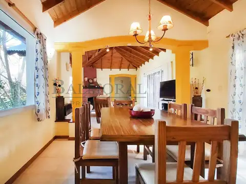 Casa 3 ambientes con 2 baños
