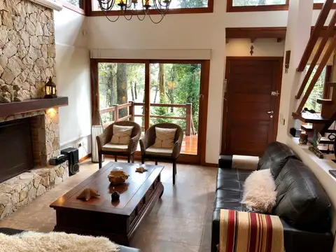 Casa en Venta en Mar De Las Pampas, USD 270.000