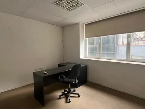 Oficina en Alquiler 40 años