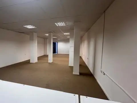 Oficina sobre calle Florida