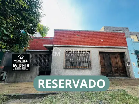 Casa Chalet  en Venta en Villa Bonich, San Martin, G.B.A. Zona Norte